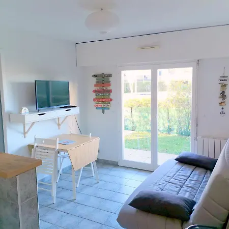 Apartment 2 Pieces Front De Ensoleille Et Calme Acces Direct *