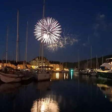 2 Pieces Front De Ensoleille Et Calme Acces Direct Διαμέρισμα Cabourg