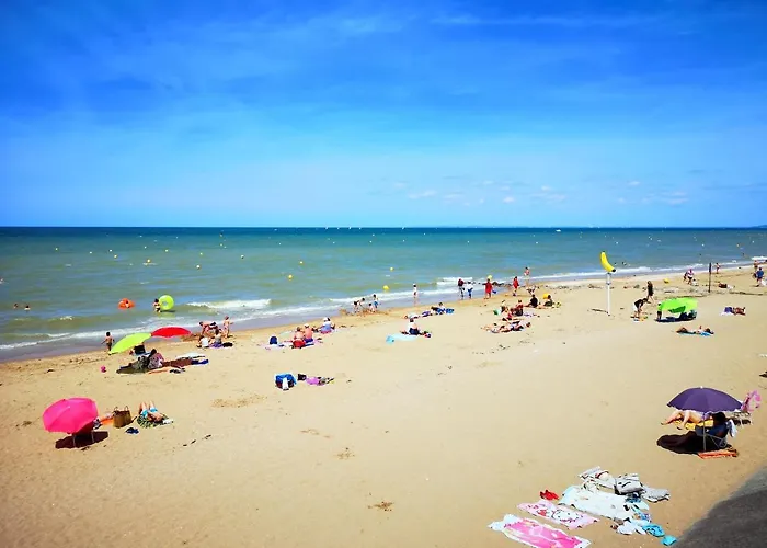 2 Pieces Front De Ensoleille Et Calme Acces Direct Διαμέρισμα Cabourg