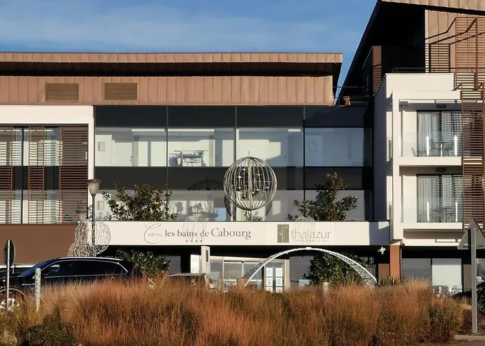 2 Pieces Front De Ensoleille Et Calme Acces Direct * Cabourg