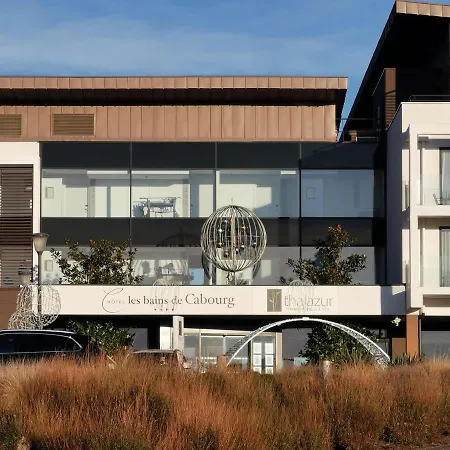 2 Pieces Front De Ensoleille Et Calme Acces Direct * Cabourg